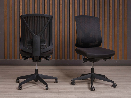 Офисное кресло Ткань Чёрный Россия