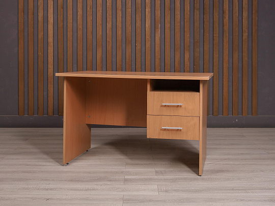 Стол с тумбой ДСП Клен Россия