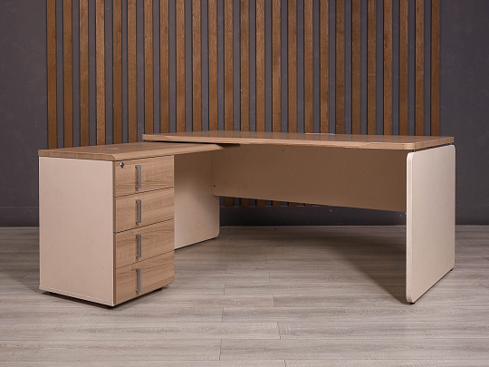 Стол с тумбой Accord ДСП Ясень шимо Россия