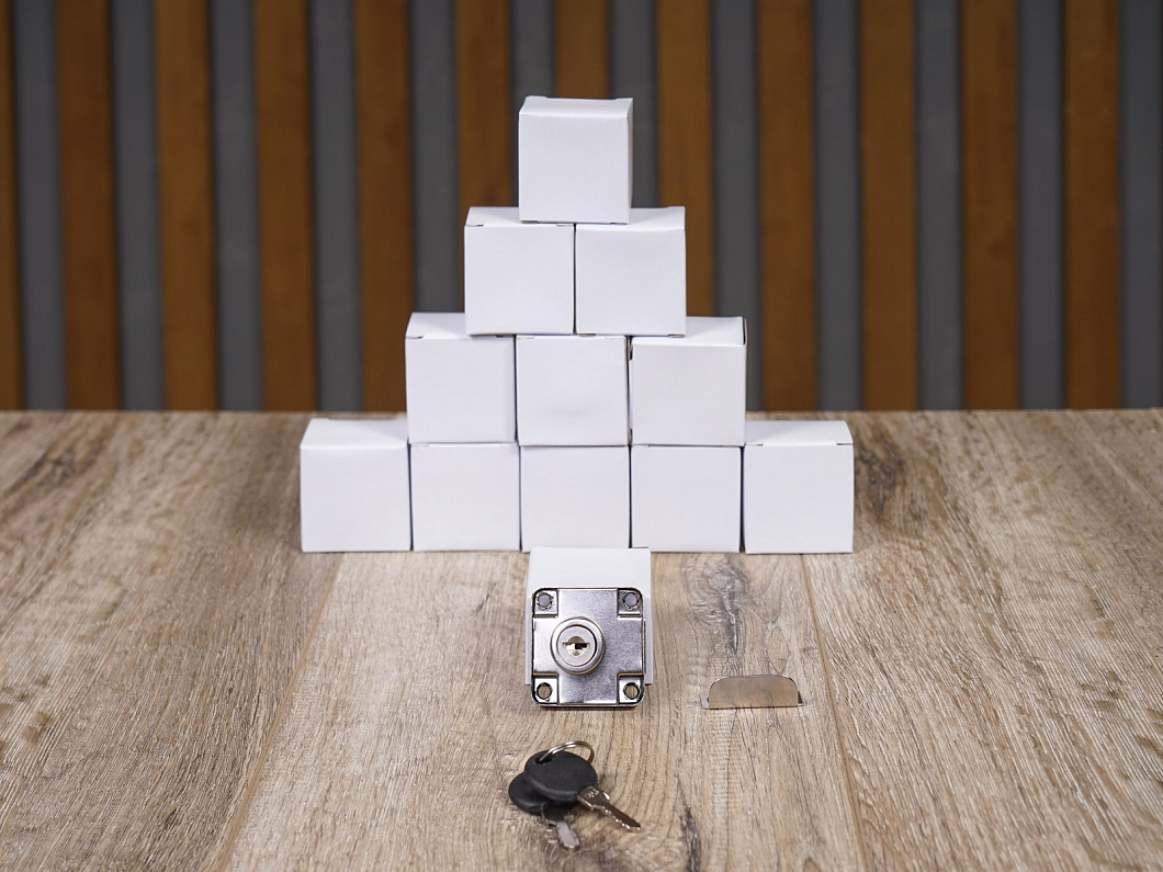 Замок для тумбочки Металл Россия (500-00000)