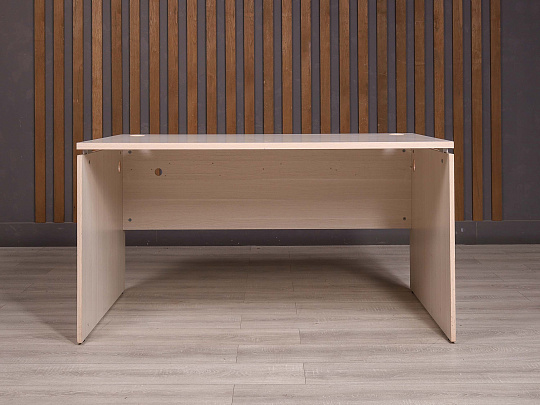 Стол прямоугольный ДСП Дуб Россия