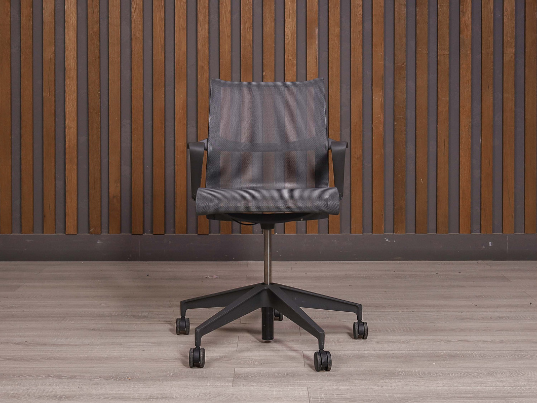 Офисное кресло Herman Miller Ткань Серый США (31641-28056)