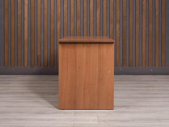 Стол прямоугольный ДСП Орех Россия