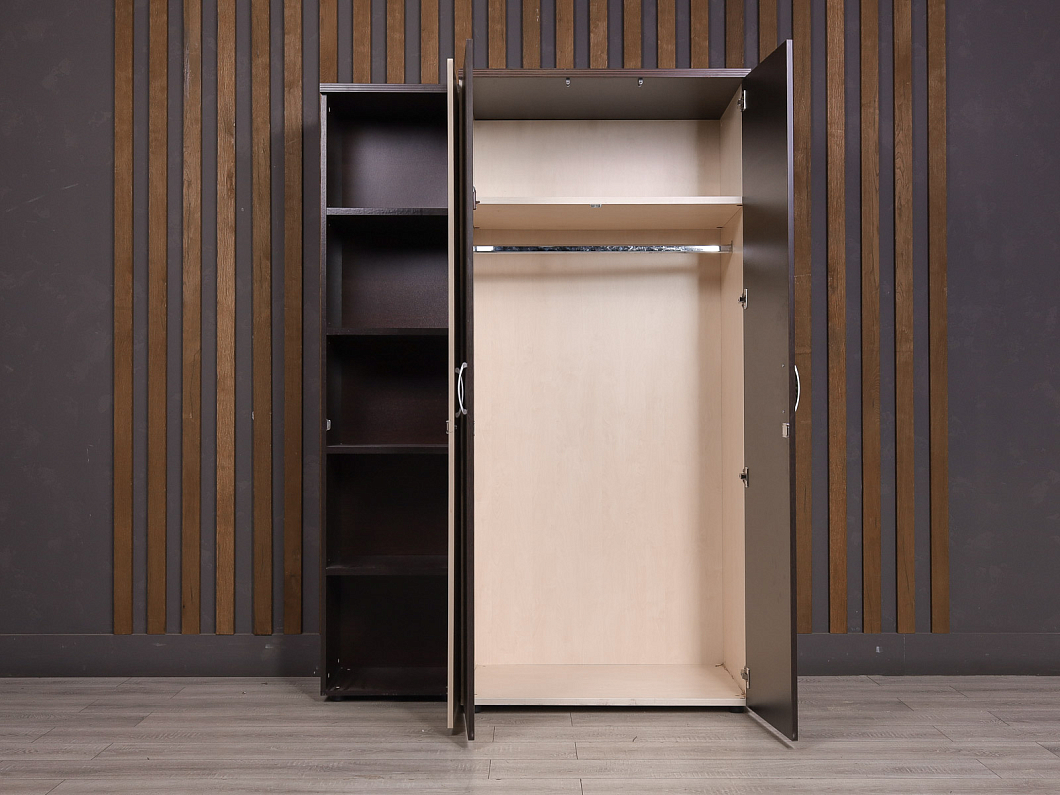 Кабинет руководителя Berlin ДСП Венге Россия (1154-02105)