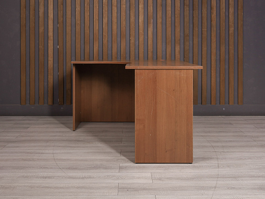 Стол угловой ДСП Орех Россия