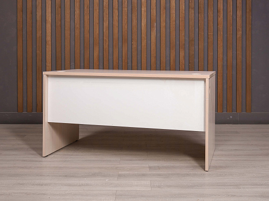 Стол прямоугольный ДСП Дуб Россия