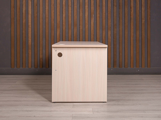 Стол прямоугольный ДСП Дуб Россия