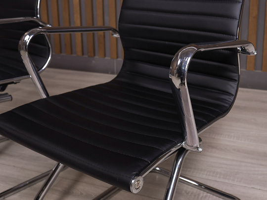 Конференц-кресло Бюрократ Искусственная кожа Чёрный Россия