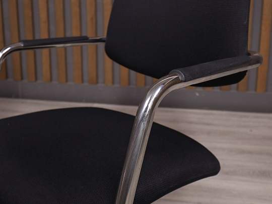 Конференц-кресло Ткань Чёрный Россия