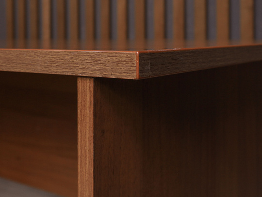 Стол эргономичный ДСП Орех Россия