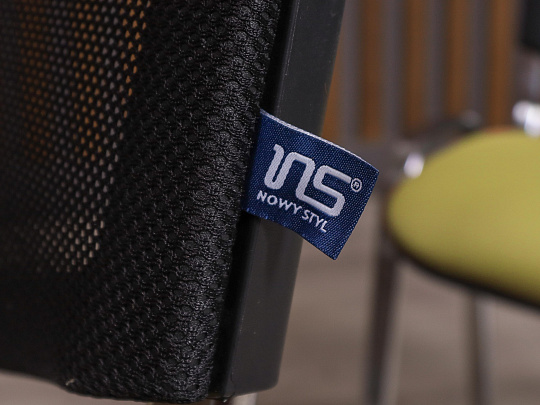 Офисный стул Nowy Styl Ткань Зелёный Россия