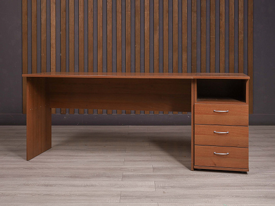 Стол с тумбой ДСП Орех Россия