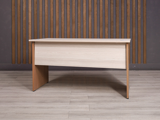 Стол прямоугольный ДСП Ясень шимо Россия