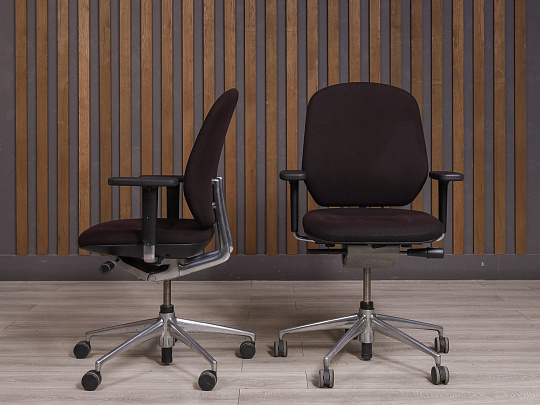 Офисное кресло Vitra Ткань Коричневый Россия