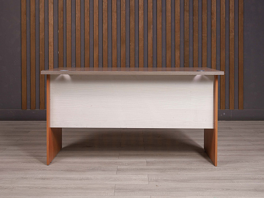 Стол прямоугольный ДСП Ясень шимо Россия