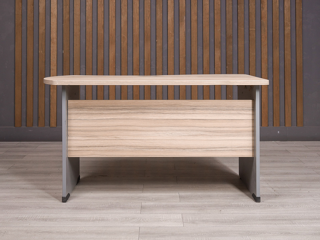 Стол эргономичный Berlin ДСП Орех Россия (232511-08105)