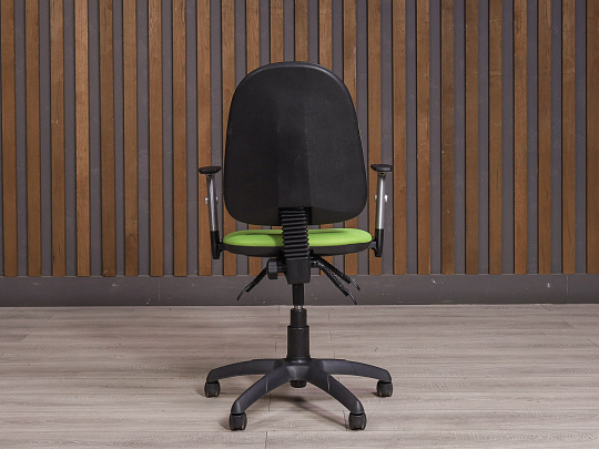 Офисное кресло Ткань Зелёный Россия