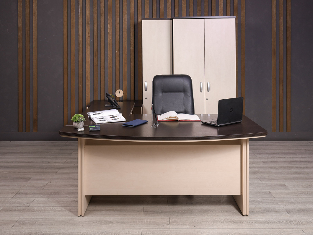 Кабинет руководителя Berlin ДСП Венге Россия (1156-02105)