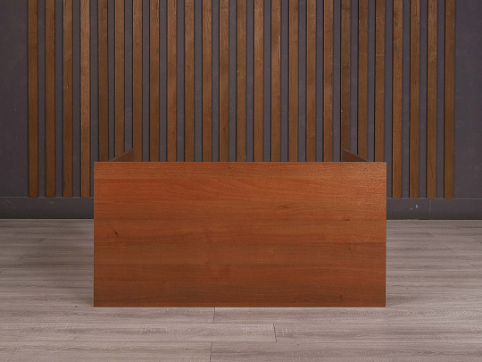 Стол прямоугольный ДСП Орех Россия