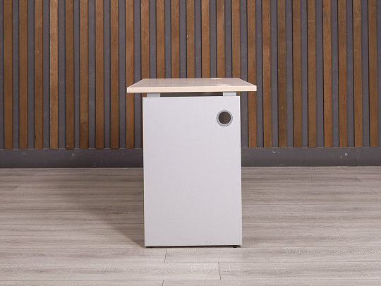 Стол прямоугольный ДСП Дуб Россия