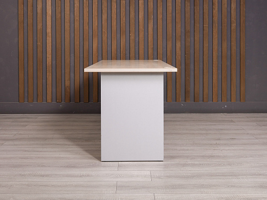 Стол прямоугольный ДСП Клен Россия