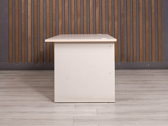 Стол прямоугольный ДСП Дуб Россия