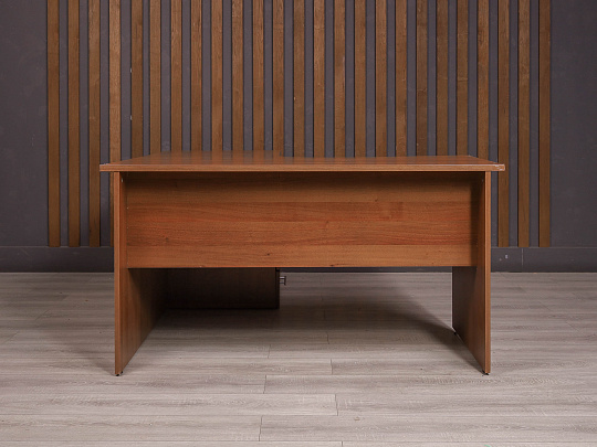 Стол с тумбой ДСП Орех Россия