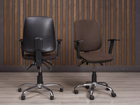 Офисное кресло Ткань Коричневый Россия