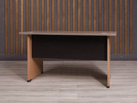 Стол прямоугольный ДСП Ясень шимо Россия