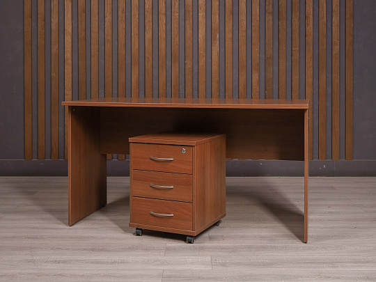 Стол с тумбой ДСП Орех Россия