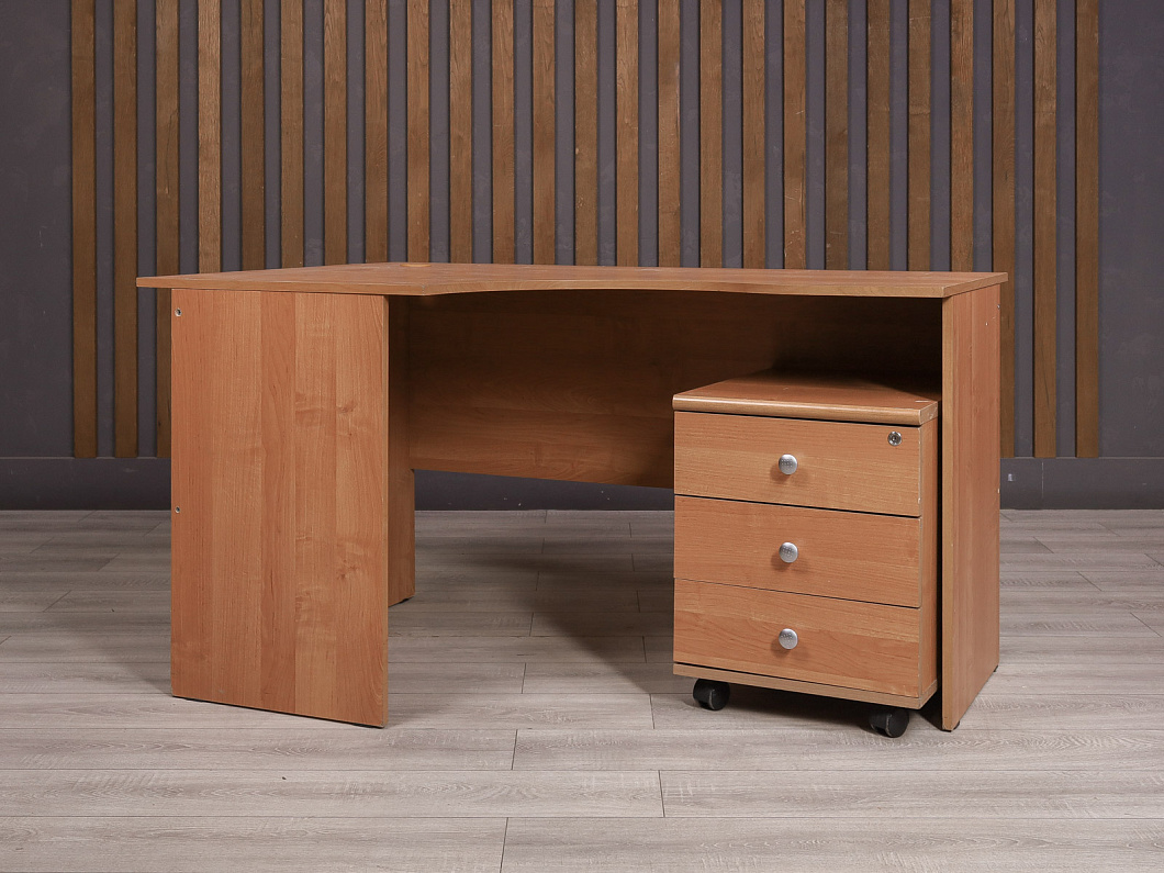 Стол с тумбой ДСП Орех Россия (2151-04125)