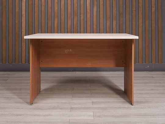 Стол прямоугольный ДСП Дуб Россия