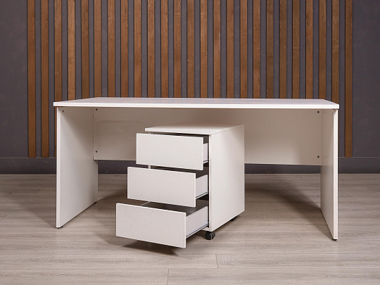 Стол с тумбой ДСП Белый Россия