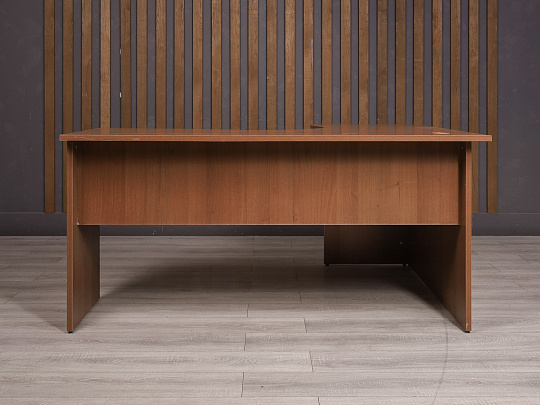 Стол угловой ДСП Орех Россия