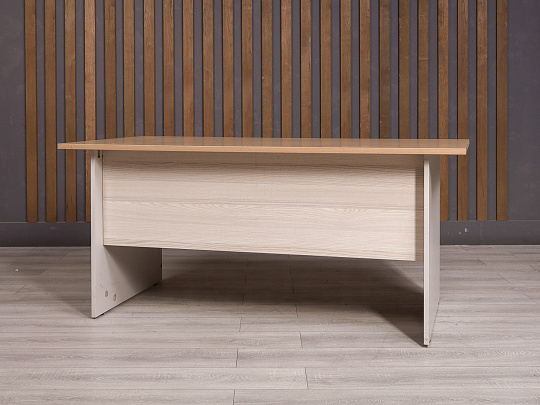 Стол прямоугольный ДСП Орех Россия