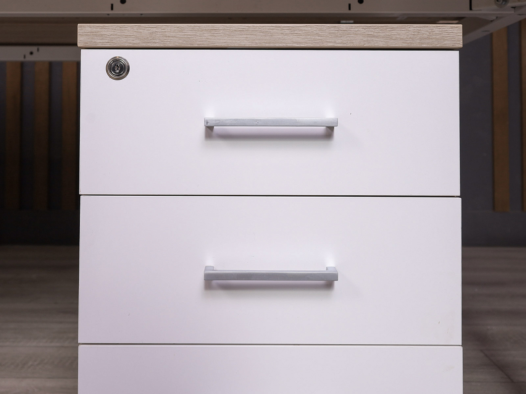 Бенч система на 4 рабочих места ДСП Ясень шимо Россия (22743-20065)