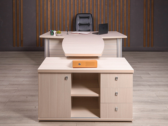 Кабинет руководителя ДСП Дуб Россия