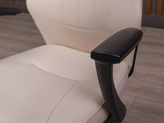 Офисное кресло Искусственная кожа Бежевый Россия