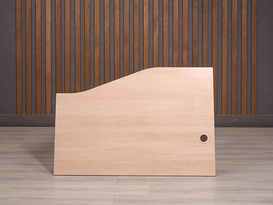 Стол эргономичный ДСП Дуб Россия