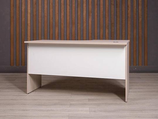 Стол эргономичный ДСП Дуб Россия