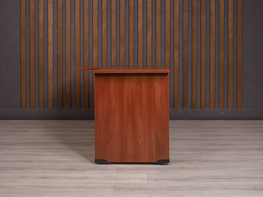 Стол эргономичный ДСП Вишня Россия