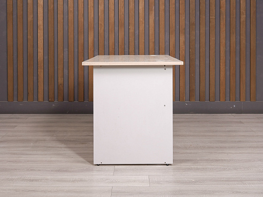 Стол прямоугольный ДСП Дуб Россия