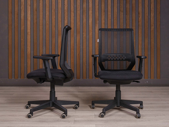 Кресло руководителя Ткань Чёрный Россия