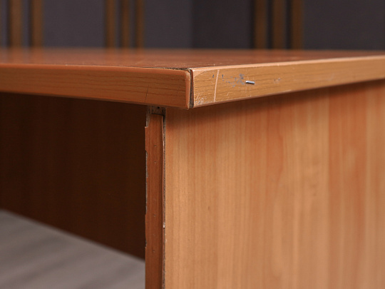 Стол с тумбой ДСП Ольха Россия