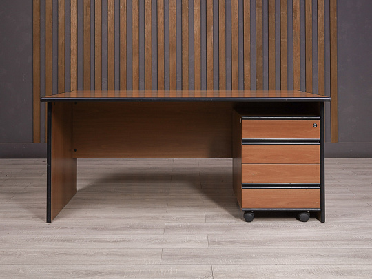 Стол с тумбой ДСП Орех Россия