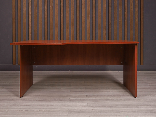 Стол эргономичный ДСП Вишня Россия