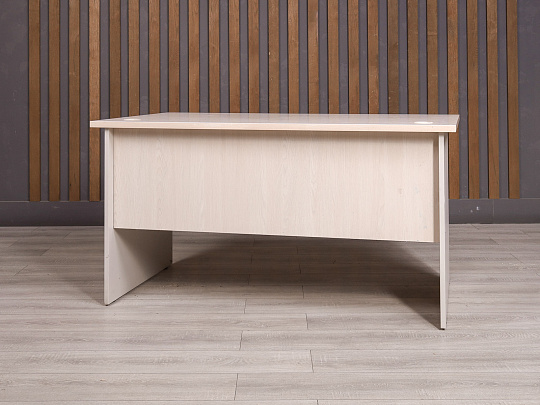 Стол прямоугольный ДСП Дуб Россия