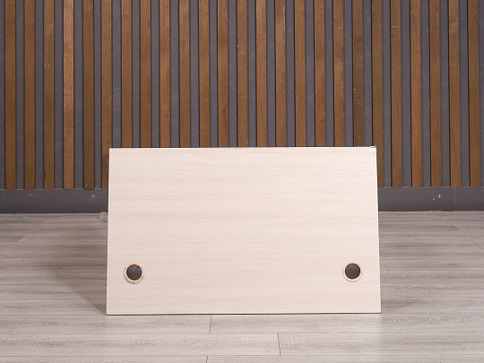 Стол прямоугольный ДСП Дуб Россия