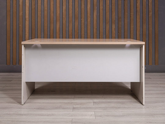 Стол прямоугольный ДСП Орех Россия