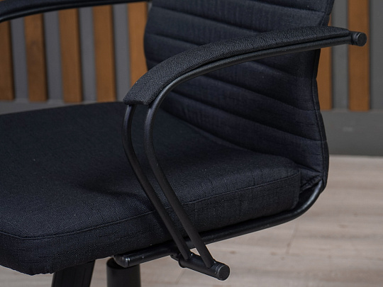 Кресло руководителя Ромео Ткань Чёрный Россия
